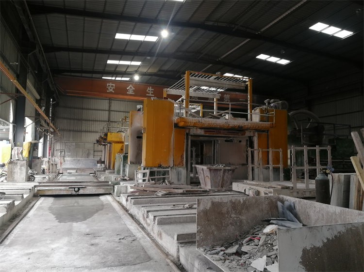 Gangsaw cutting Gangsaw cutting