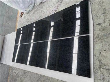 Mozayik granit nwa 600x600